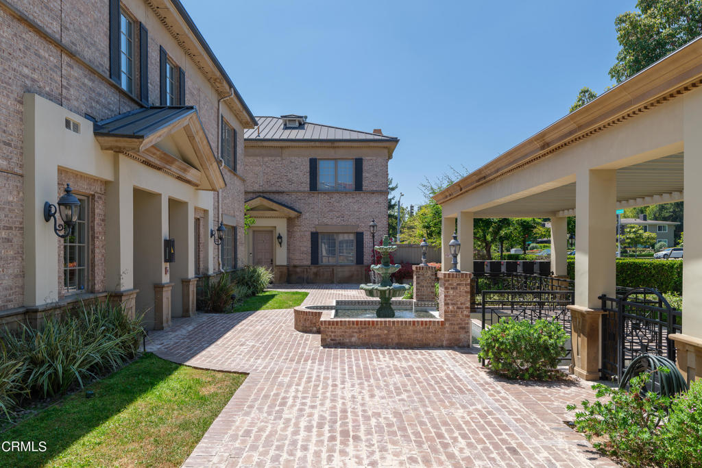 600 S Orange Grove Boulevard 4