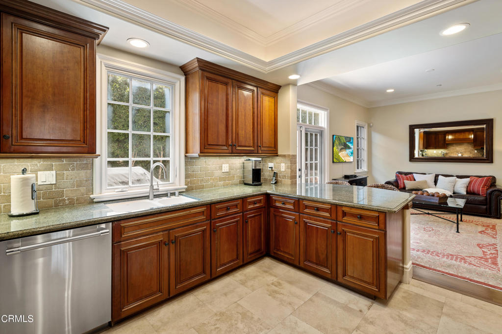 600 S Orange Grove Boulevard 4