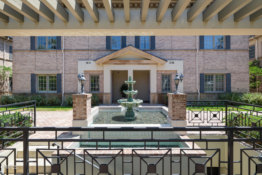 600 S Orange Grove Boulevard 4