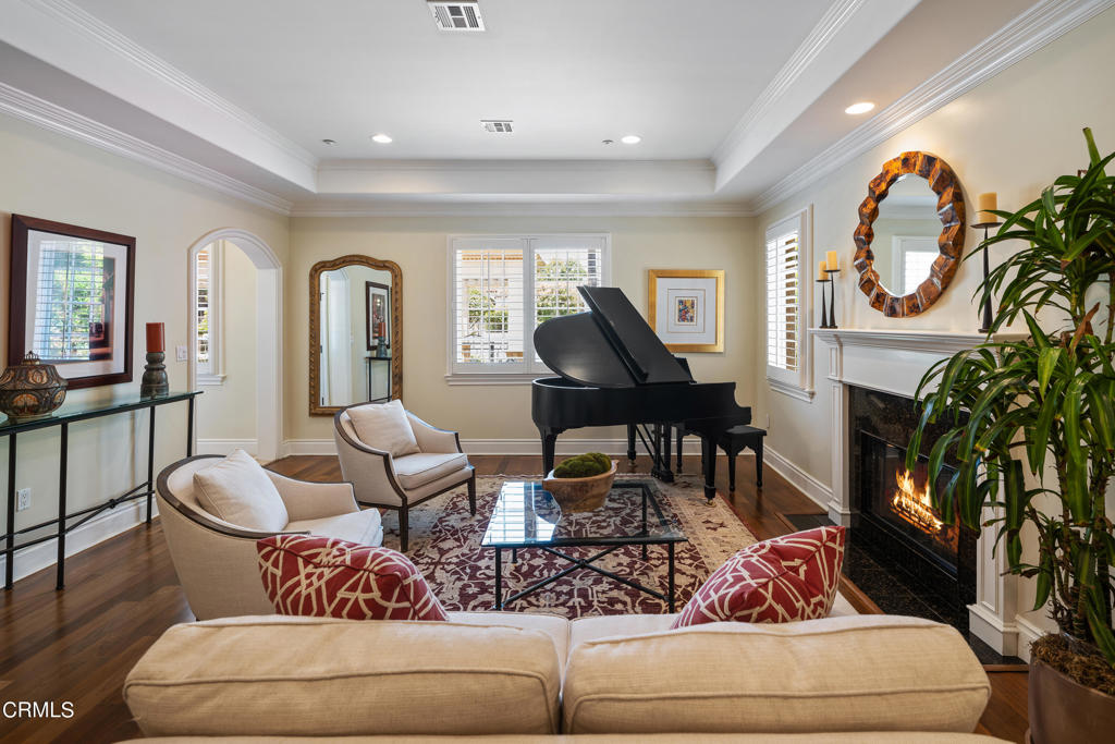 600 S Orange Grove Boulevard 4