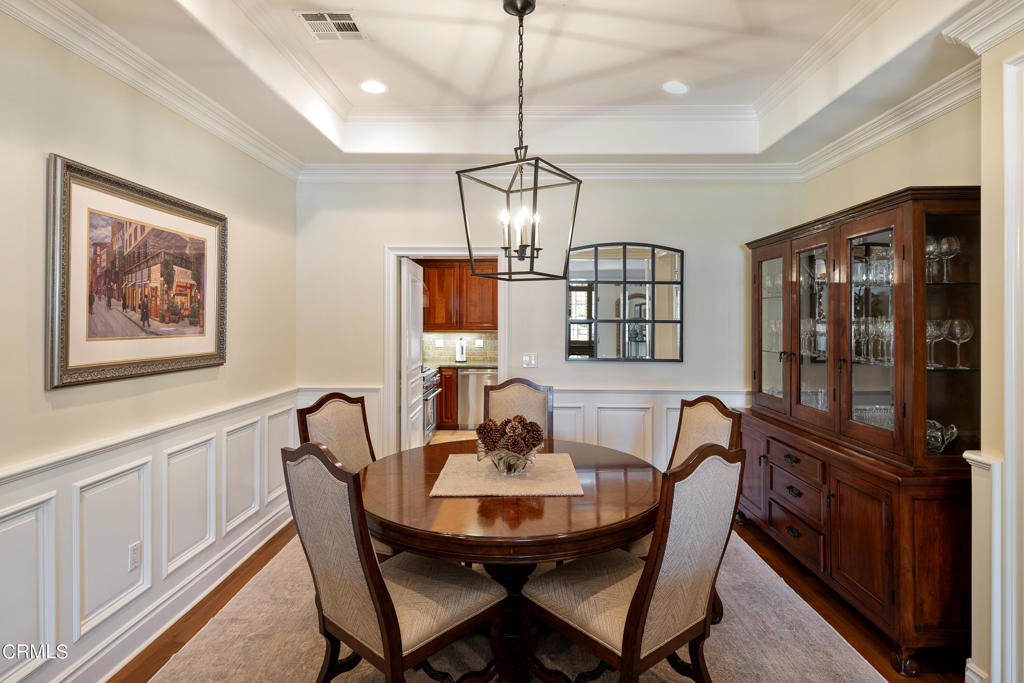 600 S Orange Grove Boulevard 4