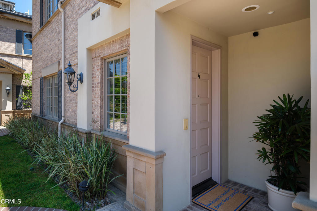 600 S Orange Grove Boulevard 4