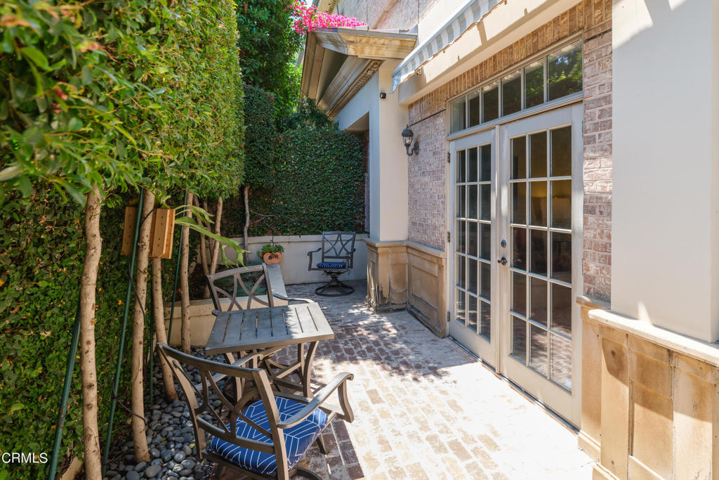 600 S Orange Grove Boulevard 4