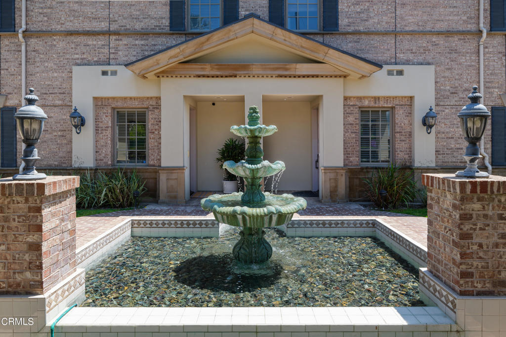 600 S Orange Grove Boulevard 4