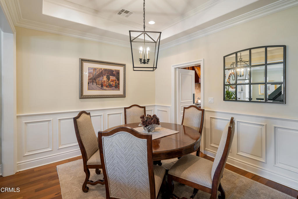 600 S Orange Grove Boulevard 4