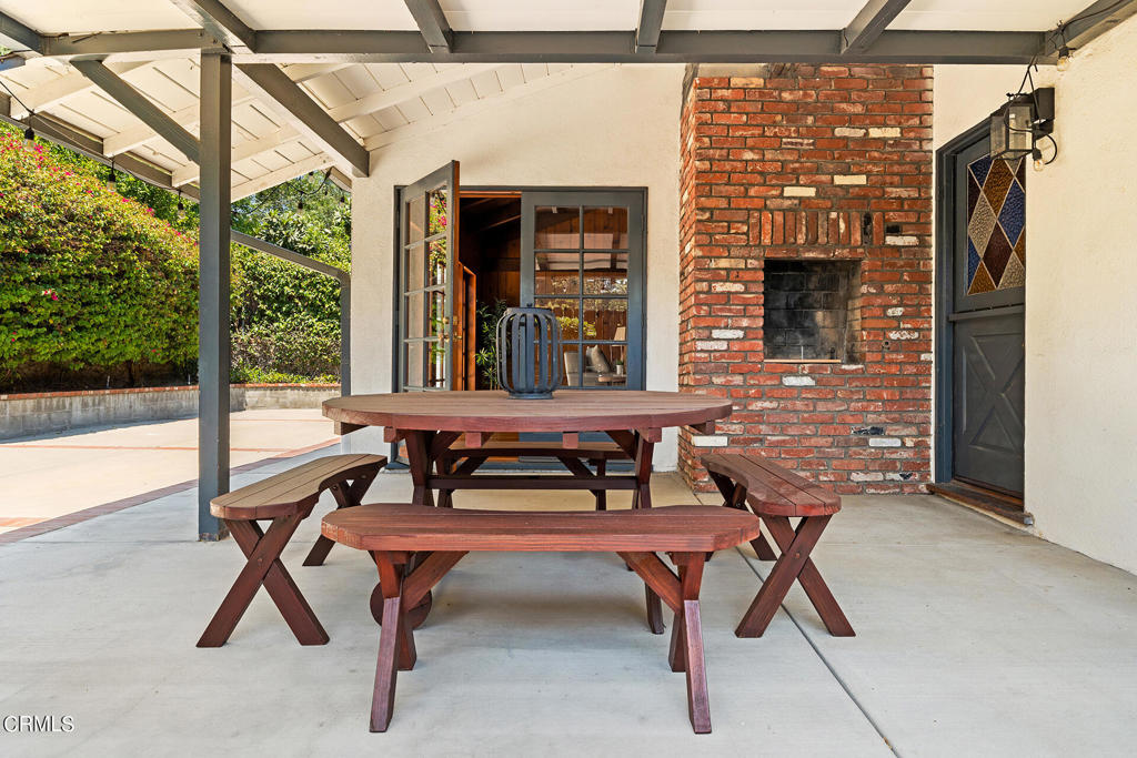 8629 Sunnyslope Drive