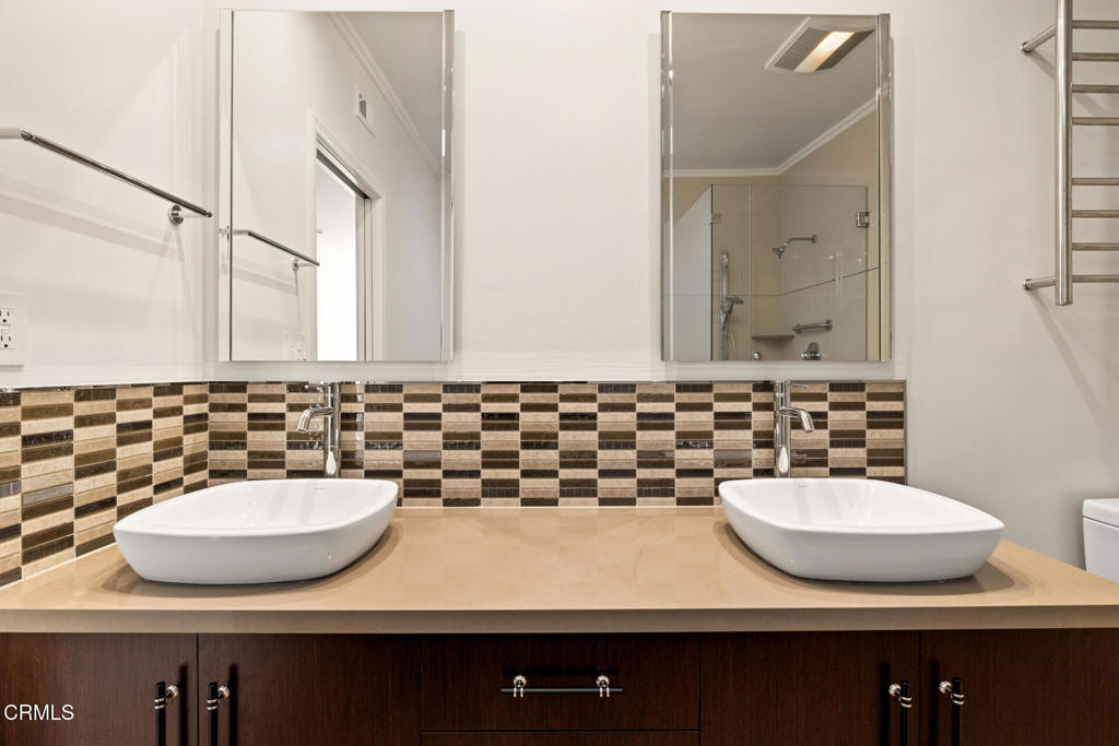 816 Haverford Avenue 1