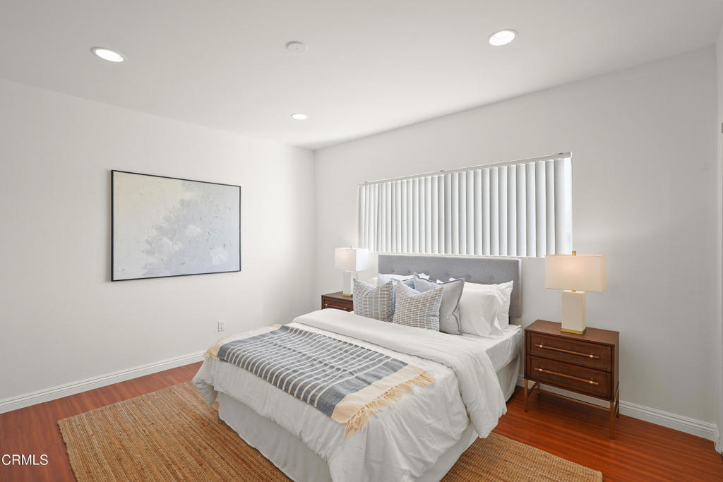 311 E Chestnut Street 5