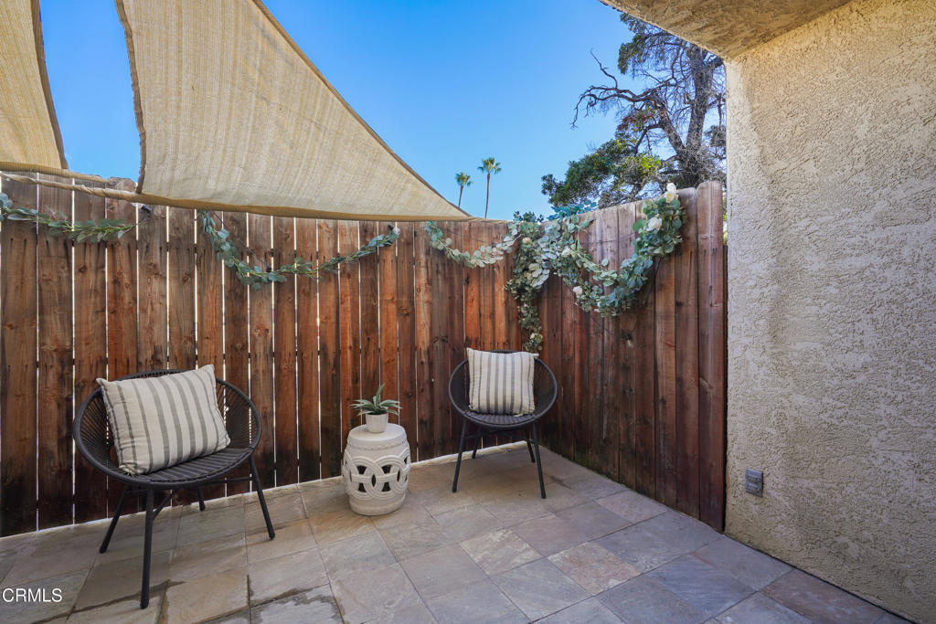 311 E Chestnut Street 5