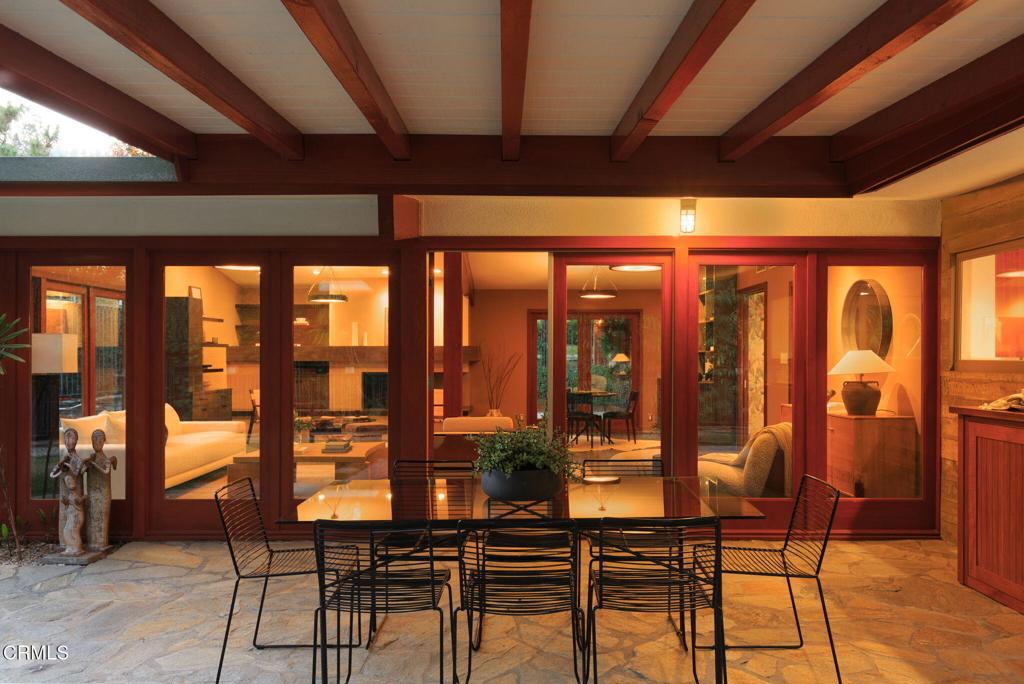 1395 El Mirador Drive