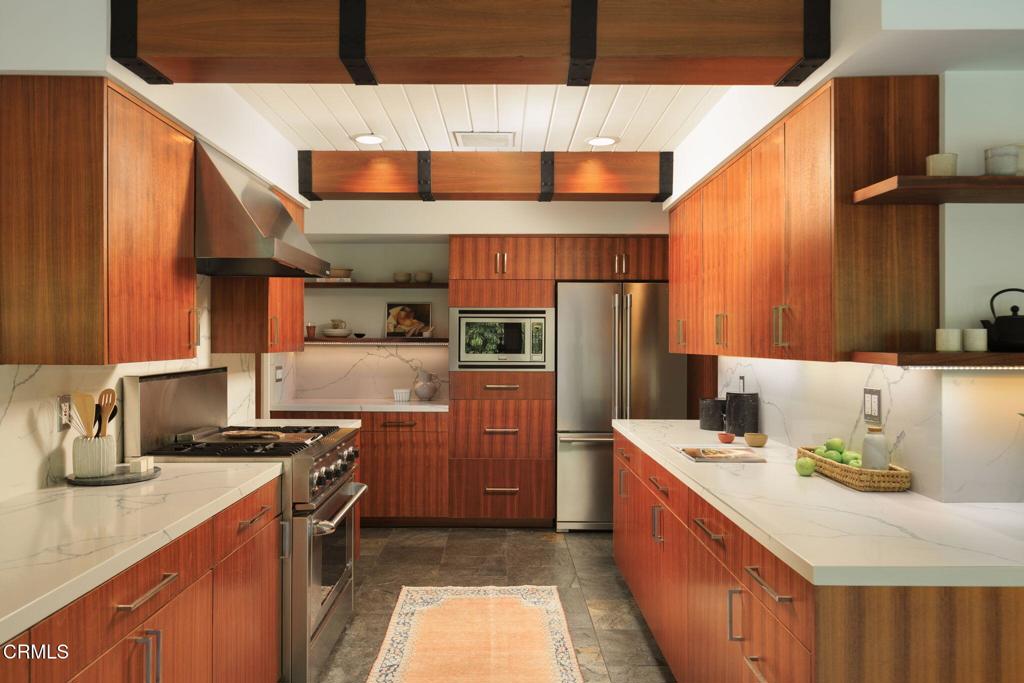 1395 El Mirador Drive