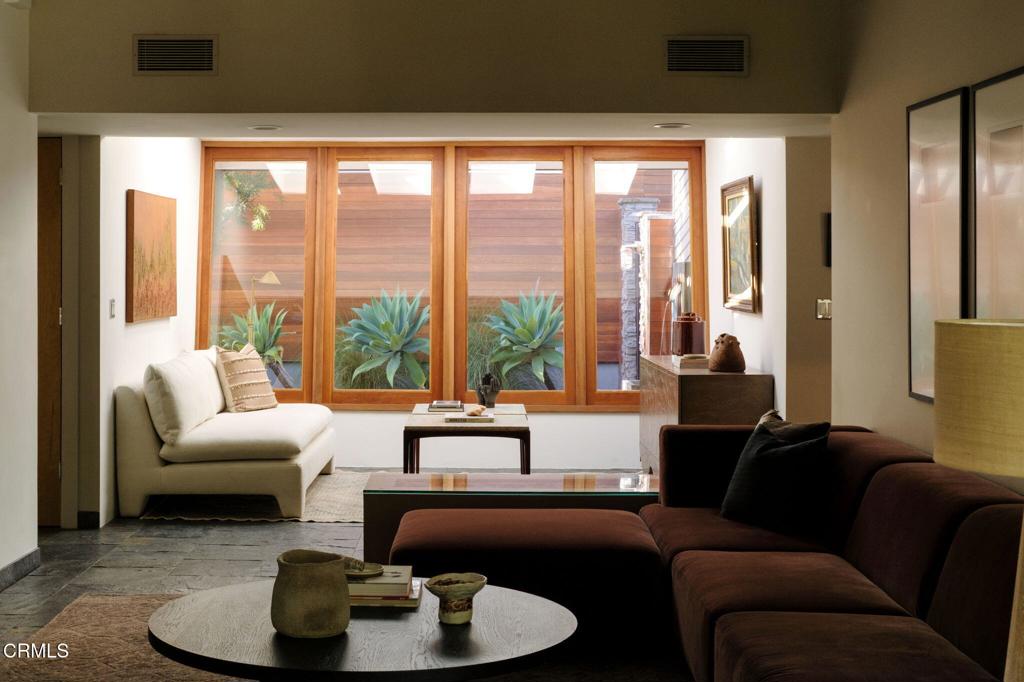 1395 El Mirador Drive