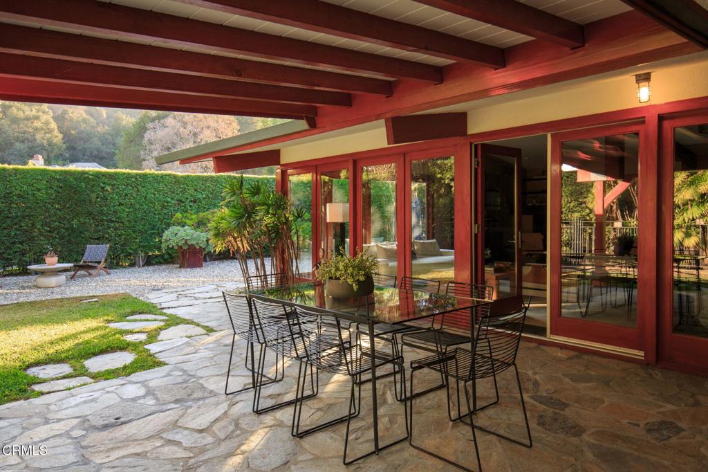 1395 El Mirador Drive