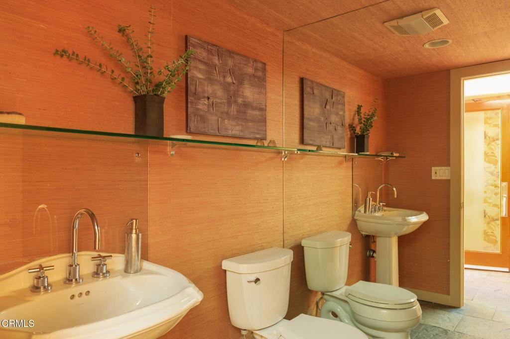 1395 El Mirador Drive