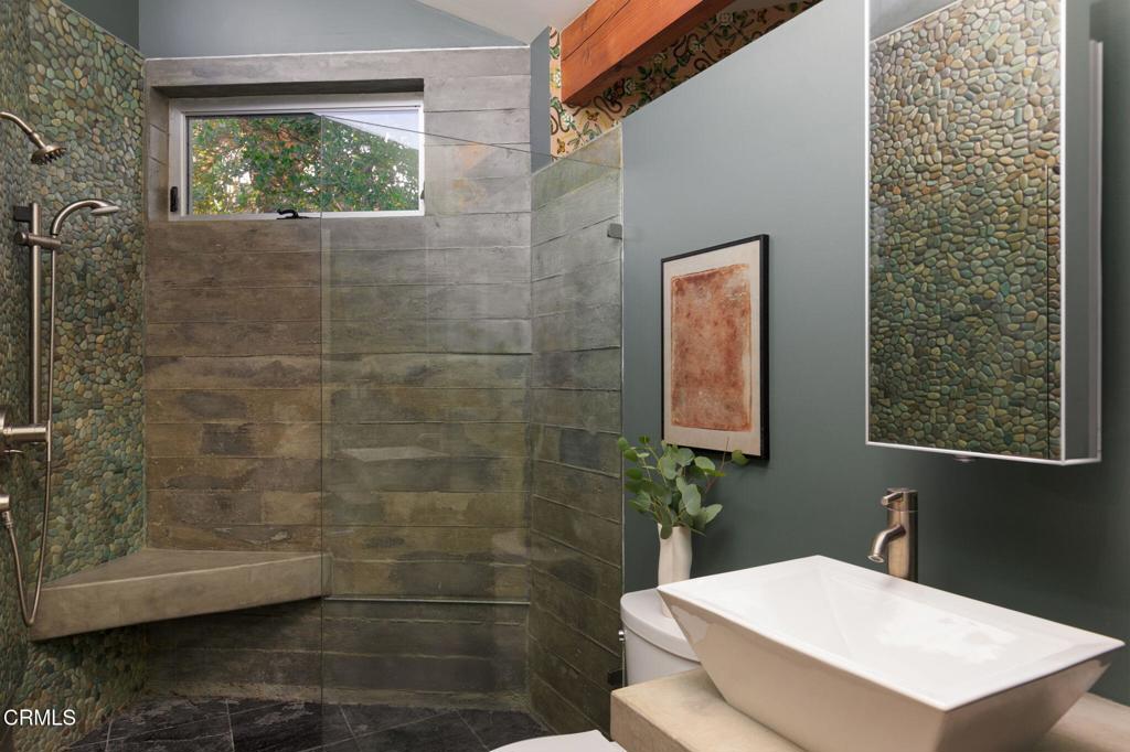 1395 El Mirador Drive