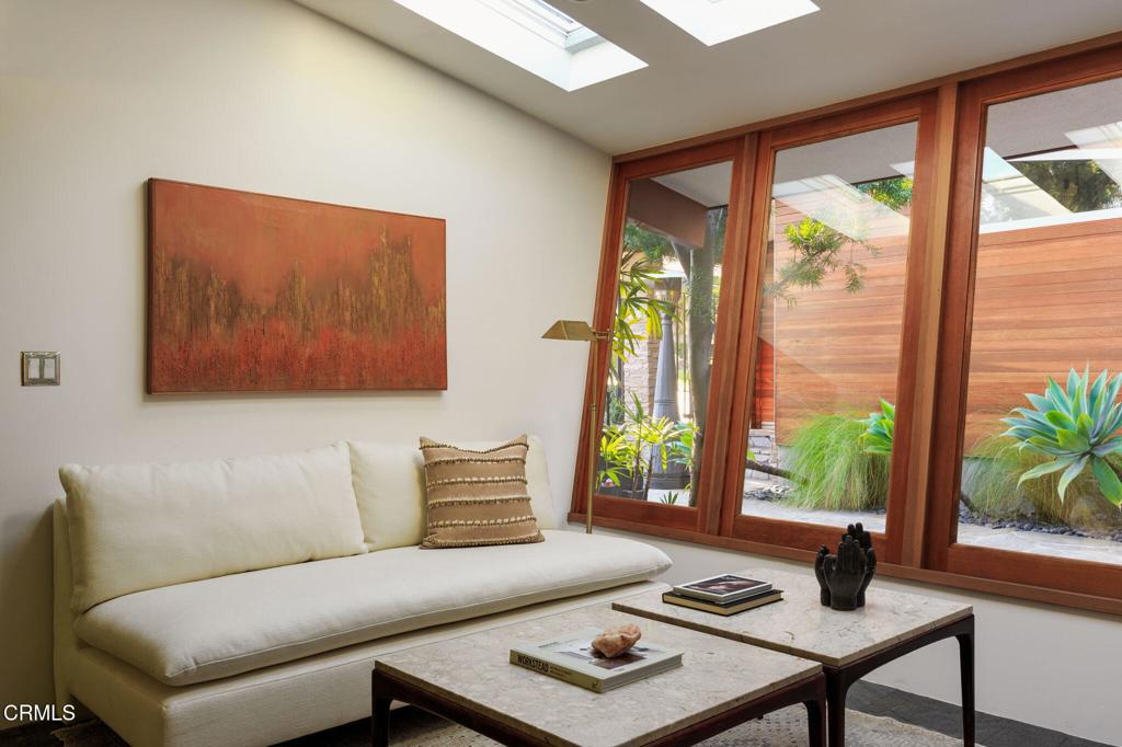 1395 El Mirador Drive