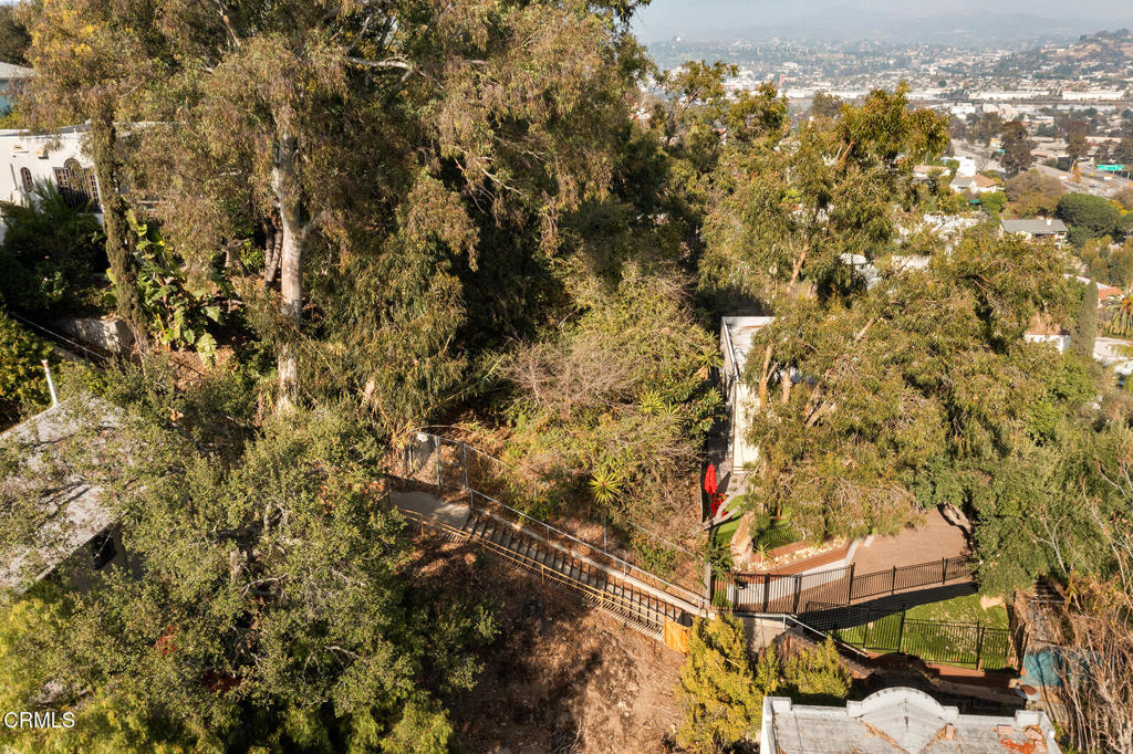 2319 W Loma Vista Place