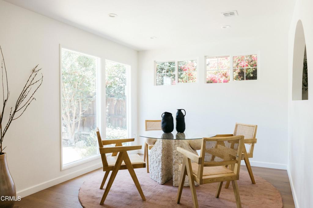 5227 Ventura Canyon Avenue