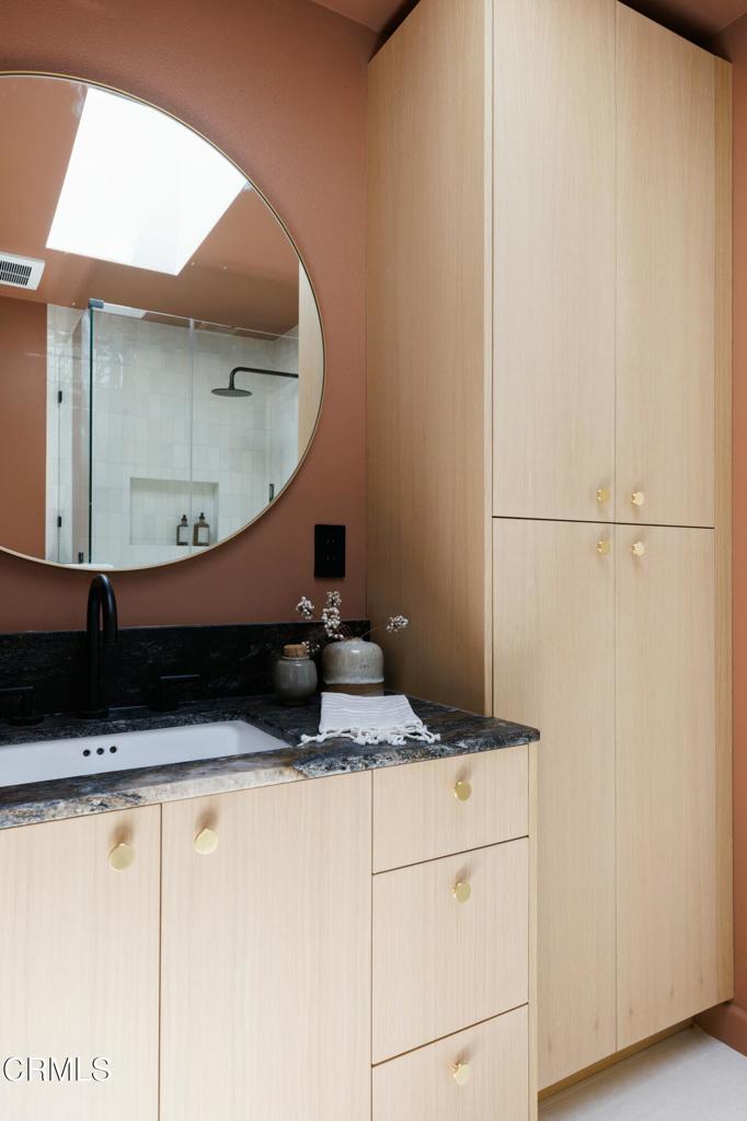 5227 Ventura Canyon Avenue