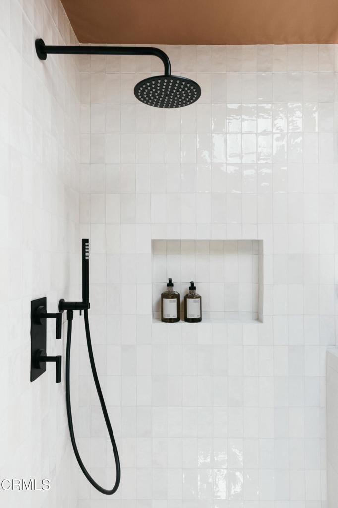 5227 Ventura Canyon Avenue