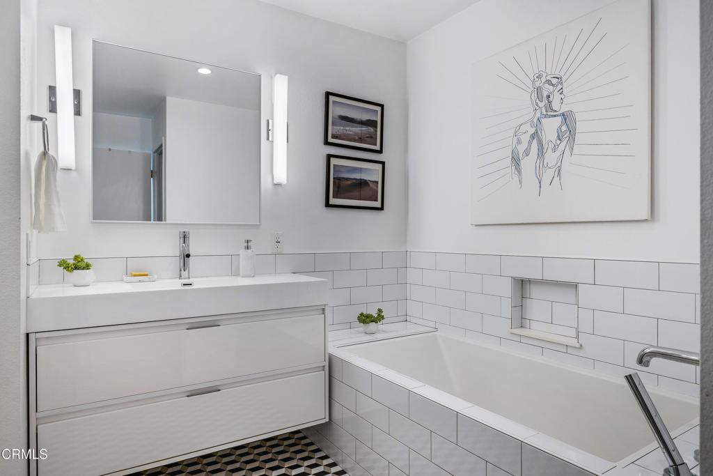 11912 Riverside Drive 20