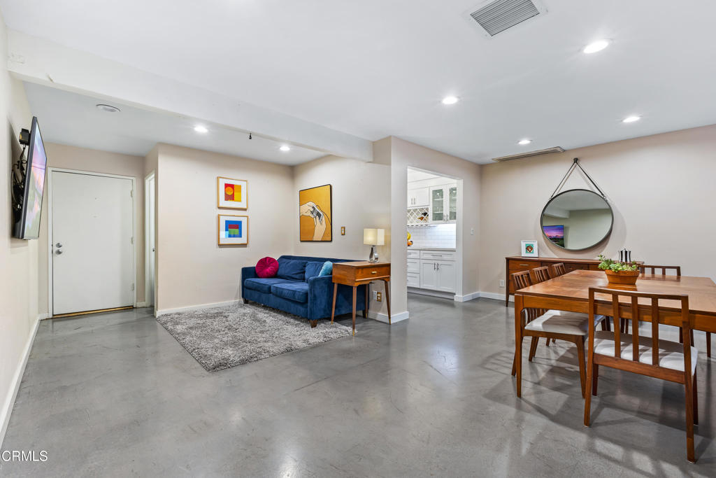 11912 Riverside Drive 20