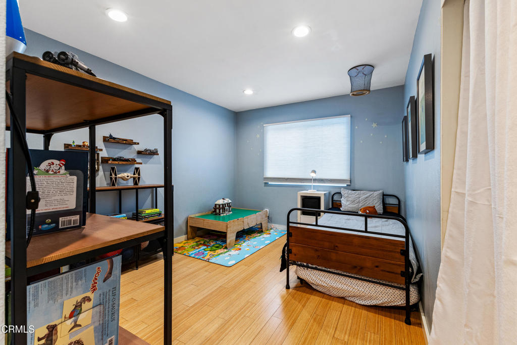 11912 Riverside Drive 20