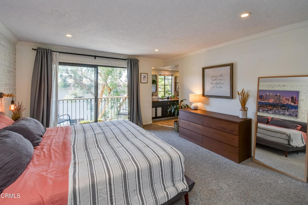 444 S Los Robles Avenue 4