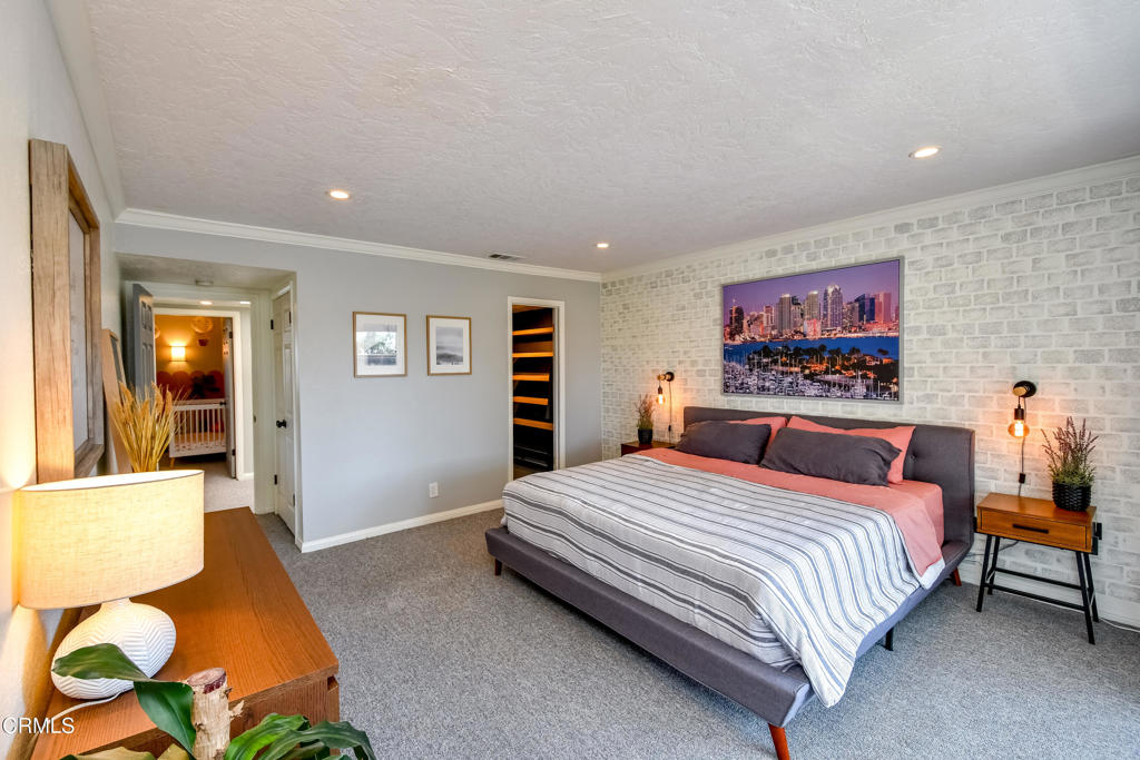 444 S Los Robles Avenue 4