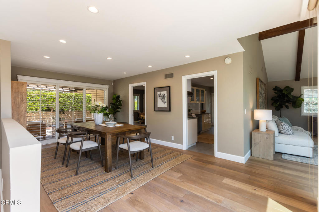 1040 S Orange Grove Boulevard 11