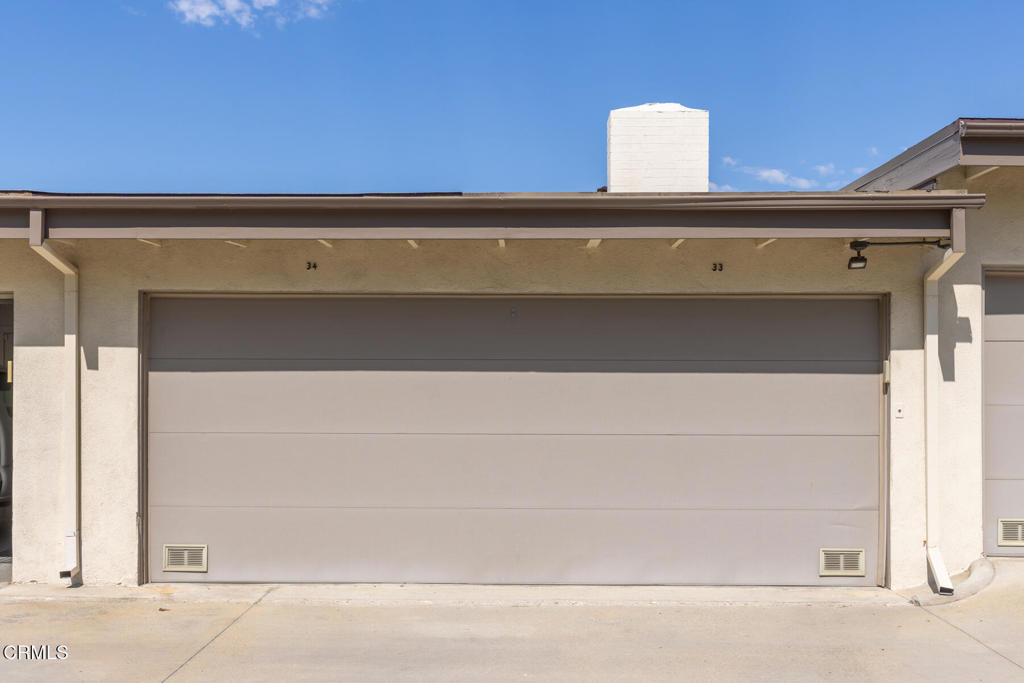 1040 S Orange Grove Boulevard 11