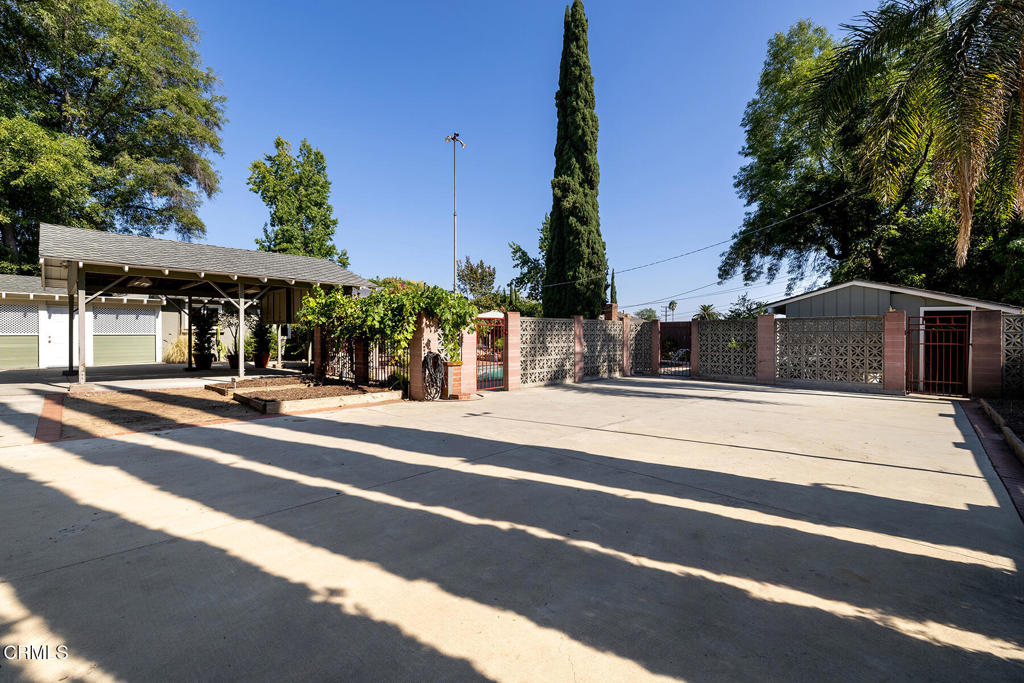 525 N Michillinda Avenue