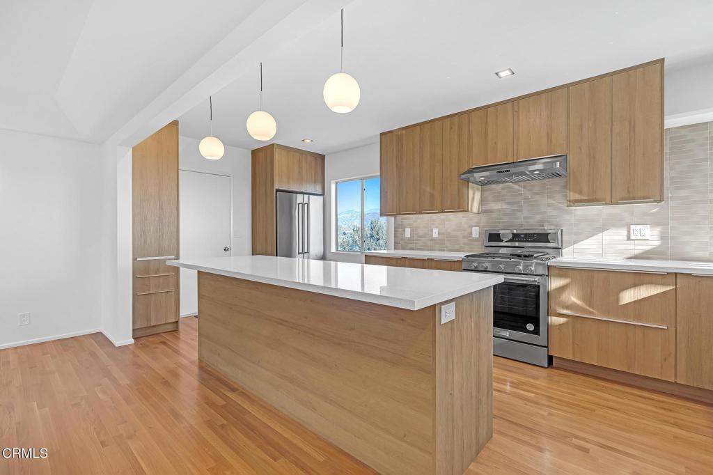 1685 Poppy Peak Drive