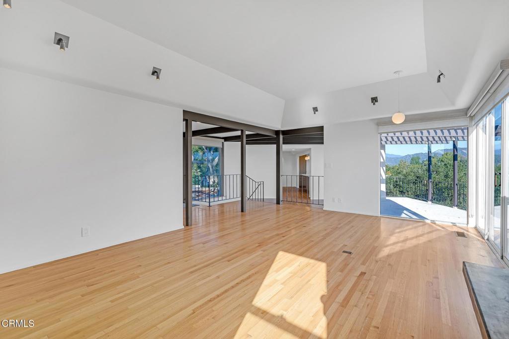 1685 Poppy Peak Drive