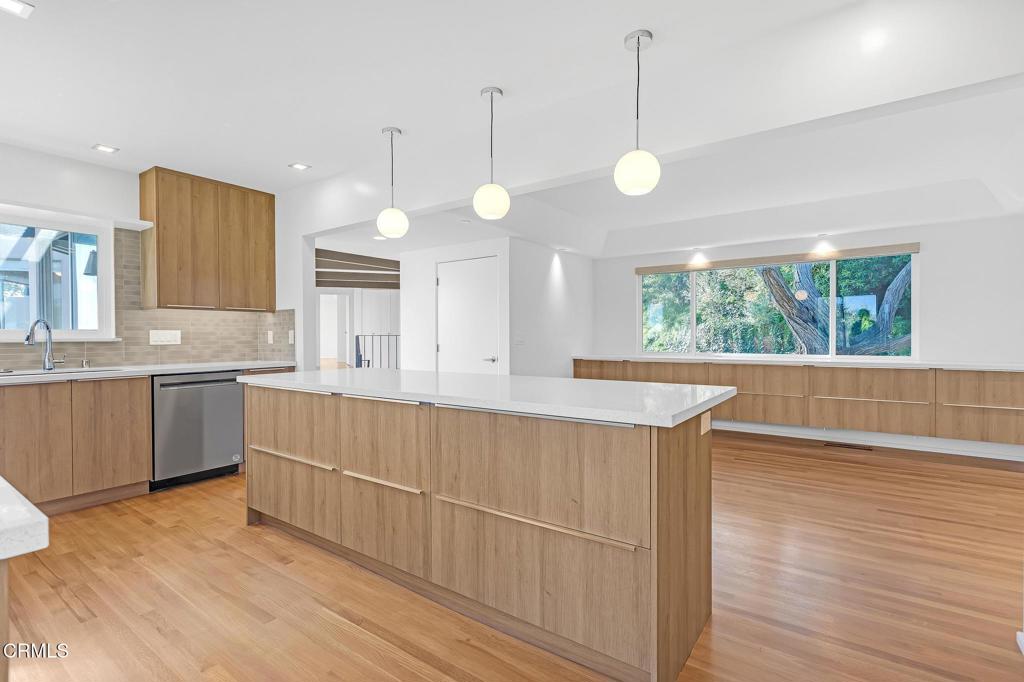 1685 Poppy Peak Drive