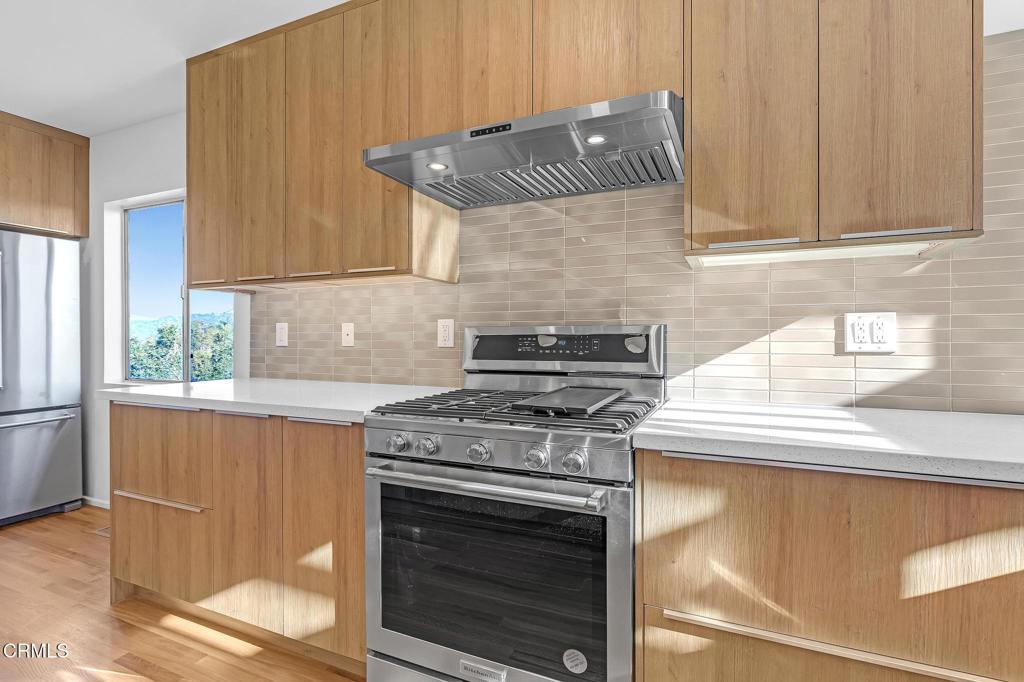 1685 Poppy Peak Drive