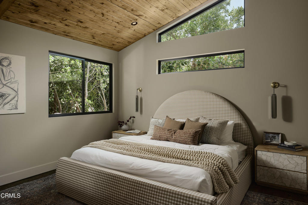 12406 La Maida St Street