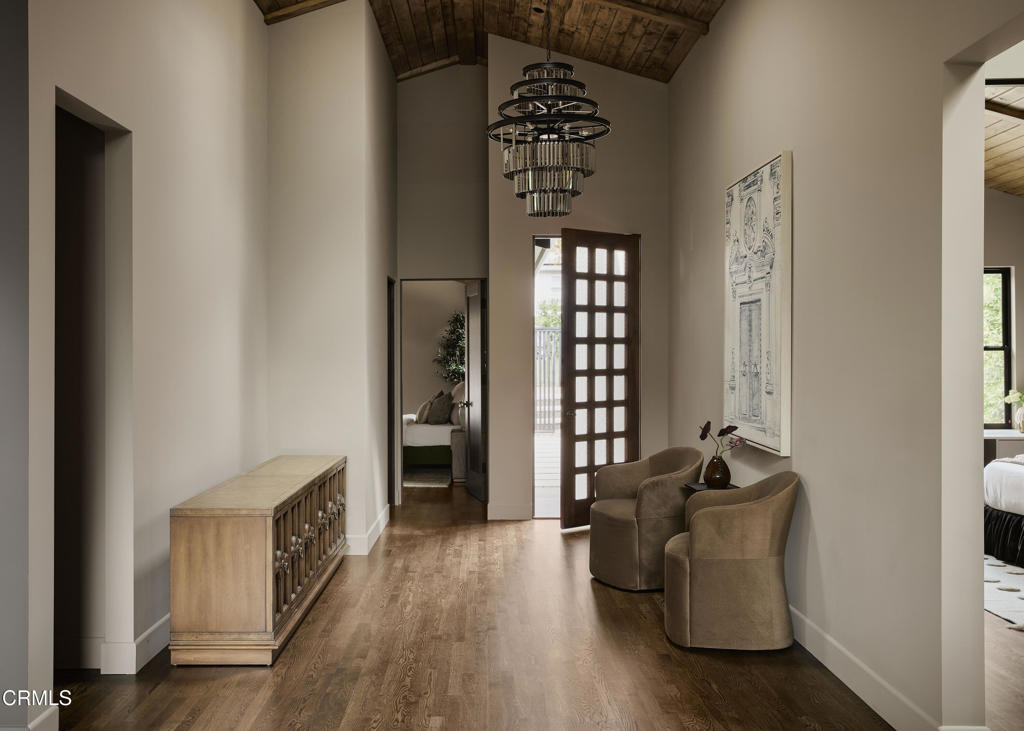 12406 La Maida St Street