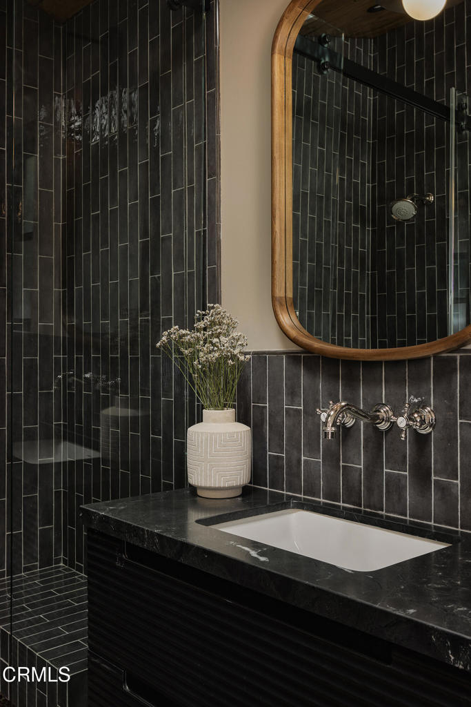 12406 La Maida St Street