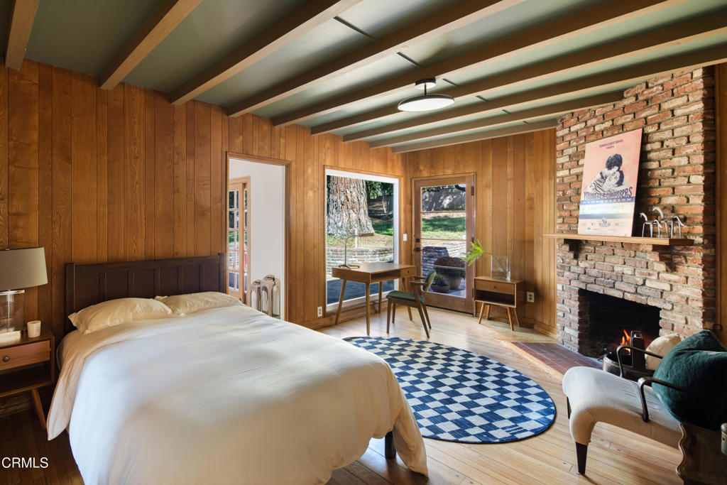 3289 Fairpoint Street