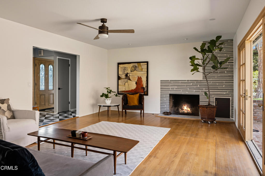 3289 Fairpoint Street