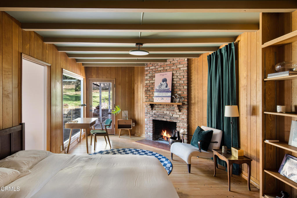 3289 Fairpoint Street