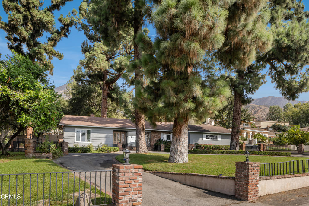 3289 Fairpoint Street