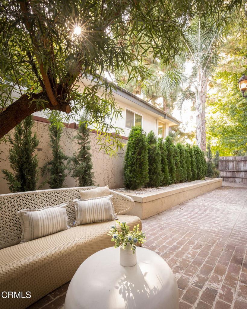 600 S Orange Grove Boulevard 2