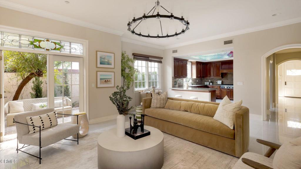 600 S Orange Grove Boulevard 2