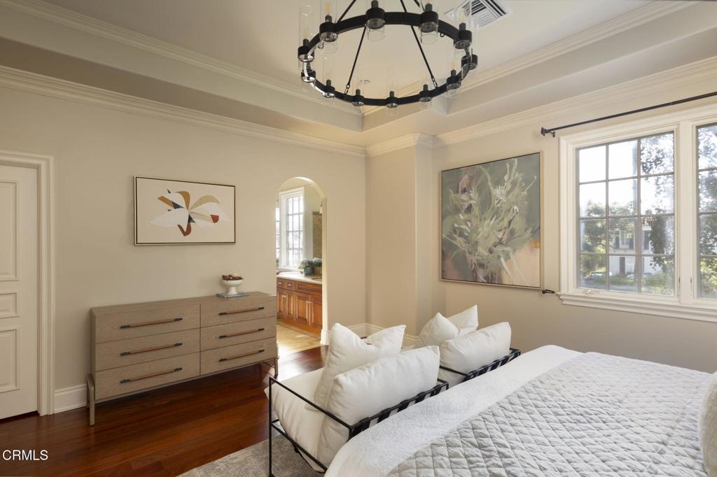 600 S Orange Grove Boulevard 2