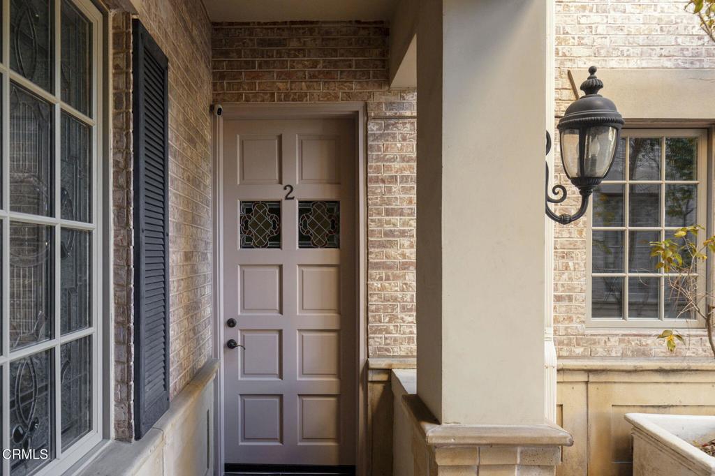 600 S Orange Grove Boulevard 2