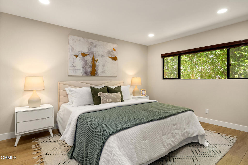 4542 Willis Avenue 206