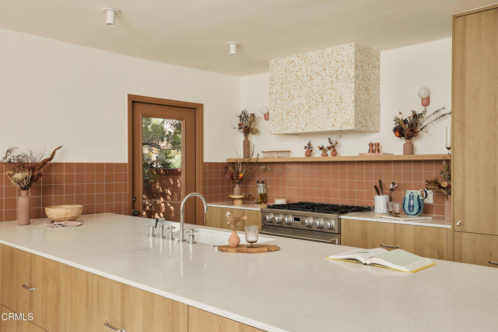 6002 Springvale Drive