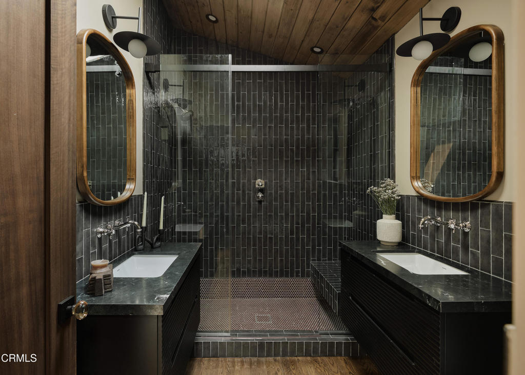 12406 La Maida Street